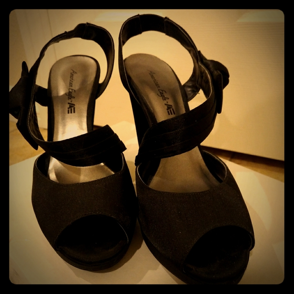 Open-Toed Cross Strap Heels